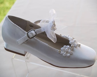 Girls Communion Shoes Size 11 ready to ship, beaded Flowers White Satin Mary Jane flower girls shoes, low heel, Pageant Wear, First Dance