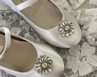 Girls Communion Shoes Crystals pearls brooch,White plus more colors flower girl shoes,Girl First Dance Shoes,Pageant Girls Shoes,Square heel