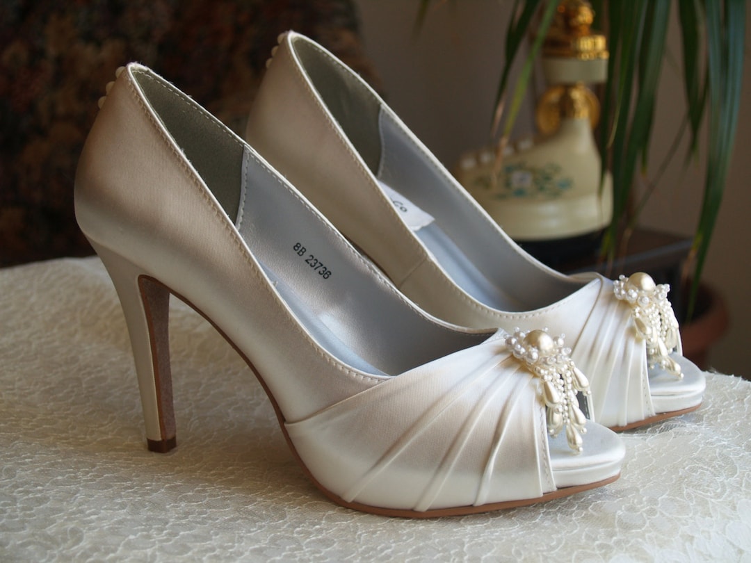 paily heels in ivory stella