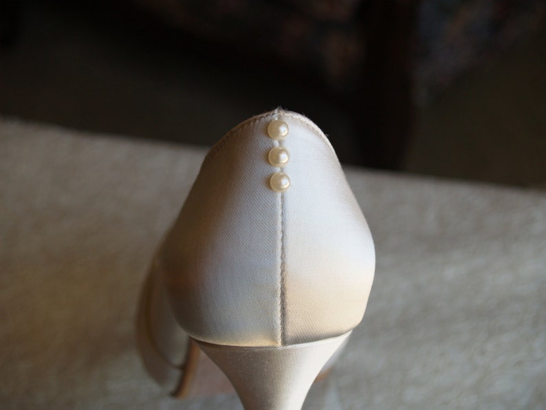 gold heels davids bridal