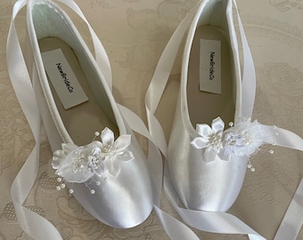 Communion BALLET style girls Shoes, Flower girls Satin shoes Crystals and flowers, Communion Girls Ballet style Slippers,