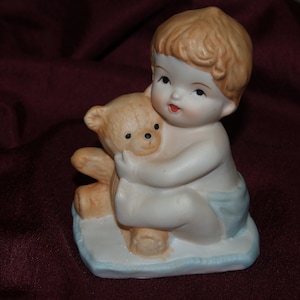 Vintage keramische baby of meisje met luier en teddybeer, retro keramische taarttopper, verjaardagscadeau babyshower, doop, doop