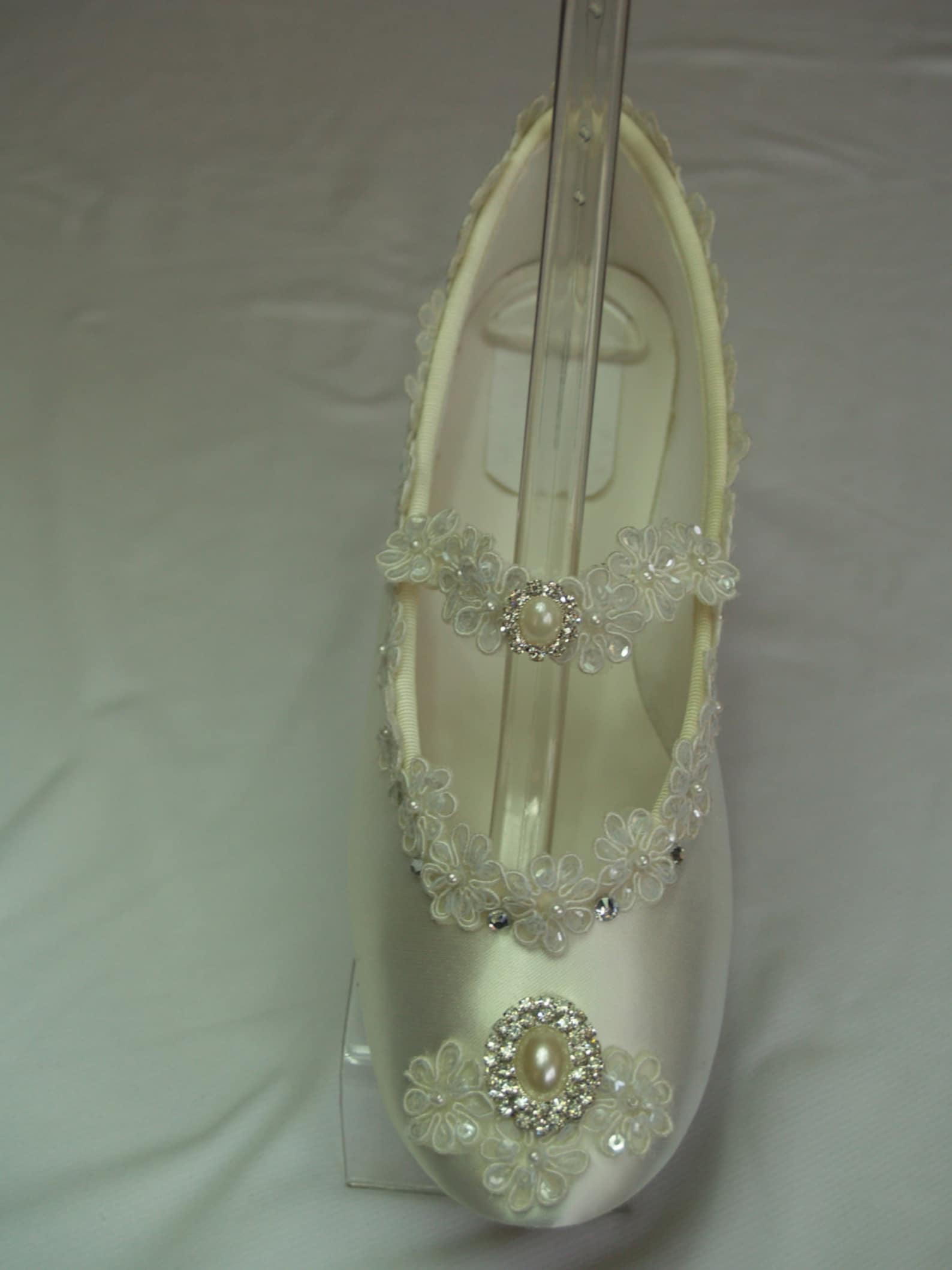 brides ivory flats marie antoinette, off white flats, victorian wedding shoes, ballet slipper embellished, retro style, victoria brides ivory flats marie antoinette, off white flats, victorian wedding shoes, ballet slipper embellished, retro style, victoria