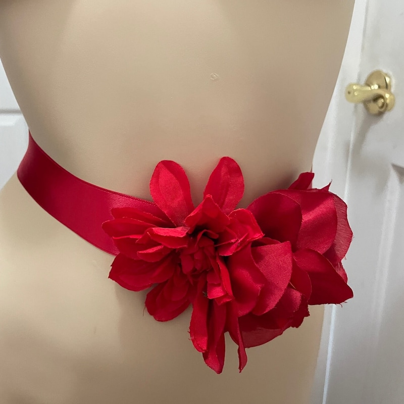 Silk Flower Belt