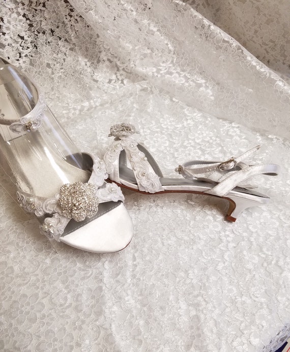 white kitten heels wedding shoes