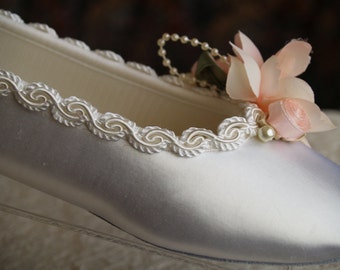 Size 7 1/2 Blush Pink Satin Flats, Pink Bridal Flat shoes,  Off white shoes Blush Flowers,Flat Shoes Ready to Ship