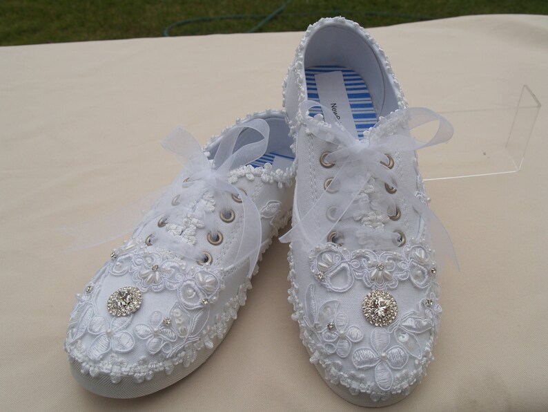 Bridal Tennis ShoesWhite Canvas flat Bridal ShoeBoho Wedding | Etsy