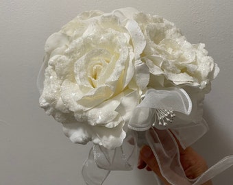 Bruiloft boeket licht ivoor rozen gemaakt met fijne zijden rozen, bruidsboeket om te bewaren als aandenken,