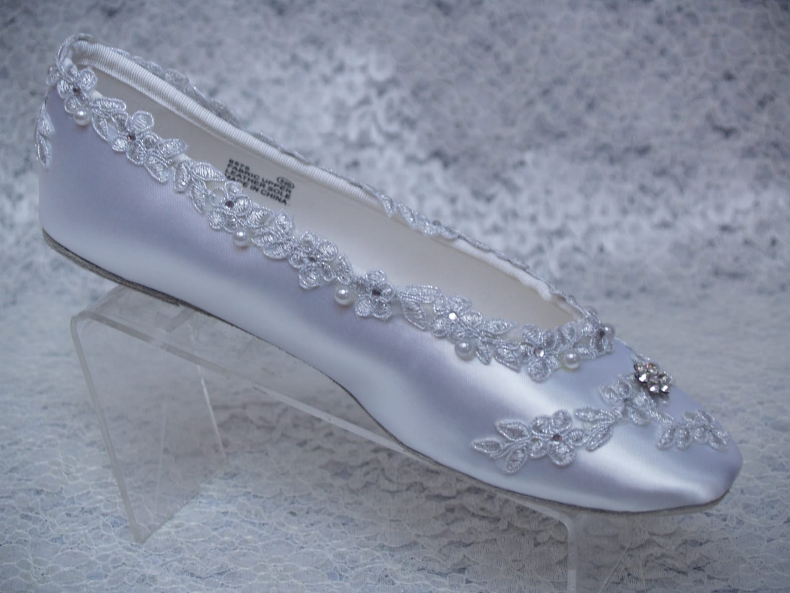 size 8 1/2 wedding flats white shoes silver venice lace edging w crystals,ballet style slipper,silver lace pearls & crystals,rea