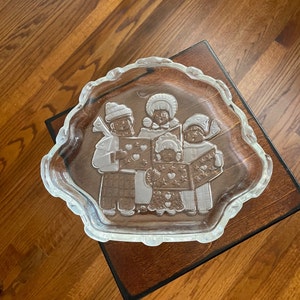 Christmas glass Candy dish, Vintage Carolers glass Cookies dish, Vintage glass dish, Christmas decor, glass vintage candy dish