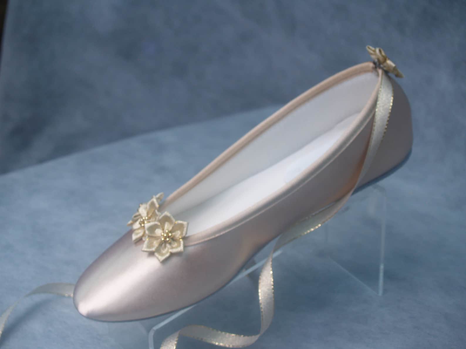 champagne wedding flats w 3 gold flowers,gold flowers, lace up ballet style slipper, 50th anniversary mob, comfort and beauty, g