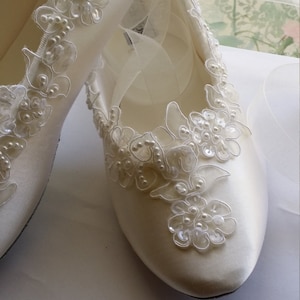 Brides Satin Wedding Flats White Silver edging appliqué, white satin ballet style slippers, lace flowers all along edge. Romantic, feminine