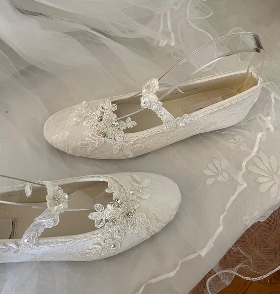 chinese dress ladies Ferro Aldo Mens George Mfa19690 Classic Formal Lace Up Oxford Dress Shoes, in Tuxedo White, Size 11 main image 1