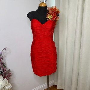 Size XL Red Dress Upcycled, Sweetheart cut, great shirred style red dress, well constructed with boning wire for support, Fitted Red Dress