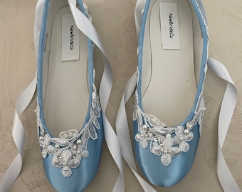 Brides ballerina style BLUE Flat SHOES with lace,BLUE Satin Shoes,Something Blue Wedding Flat Shoes,Satin blue and white lace Slipper