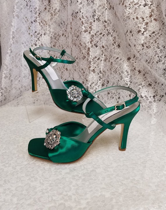 emerald green heels for wedding