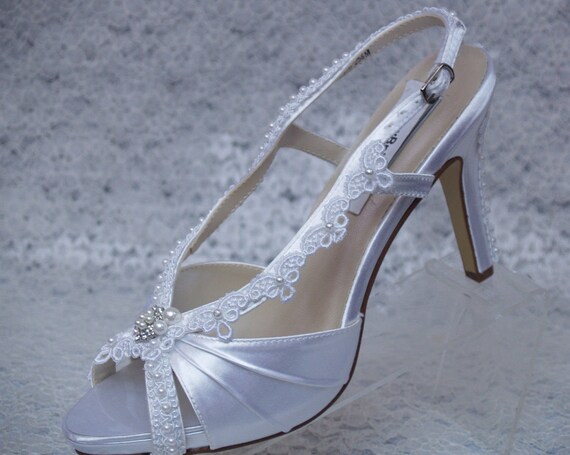 Shoes 9 1 2 White LACE and PEARLS Appliques High Heels Ready to