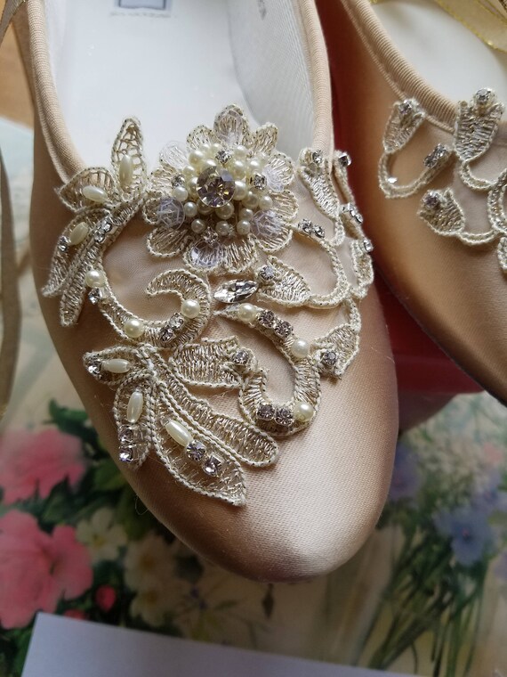 Champagne bridal flats 2025