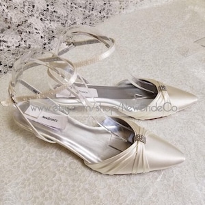 Pointy Shoes closed toes Very low heel,White Ivory Wedding pointy low heel, Kitten Heel,Ankle Strap