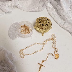 Baptism White/Gold Rosary beads, Communion Rosary beads, Baby Rosary, Baptism gift, Catholic Ceremony,Vintage Rosary white beads