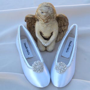 White Satin Shoes girls Crystals flower crystals edging Flats,Bling Communion shoes ballerina Slippers style with bling,Pageant girls shoes