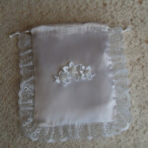 Wedding SMALL Money Dance Bag, Satin flowers lace drawstring closure, OFF-WHITE wedding purse, first communion, gift image 2