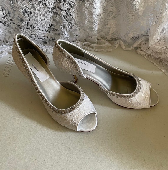 Off white Lace Shoes Mid Heels Silver Beads Trim wedding Lace Mid
