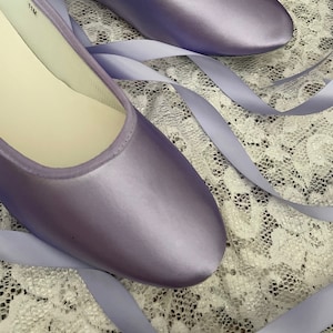 Lavender flat shoes 2025