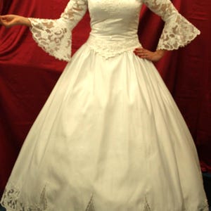 Romantic Bell Sleeves White Wedding Dress  Size 10, style inspired 1900s, Victorian Fantasy White Gown,Renaissance Bridal style dress