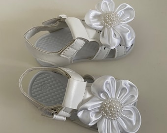 Baptism Sandals Baby flower White or Pink Size 3, Pink Flower sandal, Baby white sandals Christening,Baptism sandals pink or white,Blessing