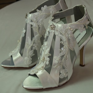 Victorian Wedding Boots Modern Shoes high heels, lace appliqué straps, Ankle Booties, Low Boots, Modern Wedding Heels, Peep Open Toe