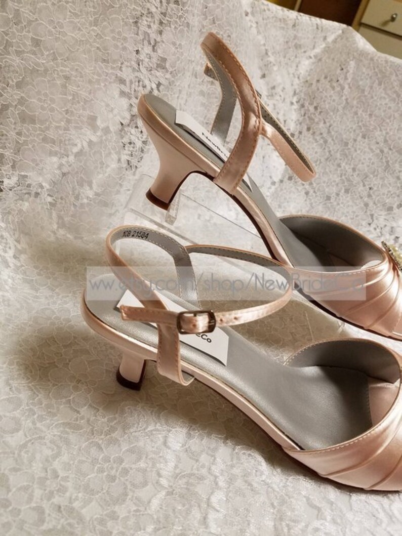 low heel pink wedding shoes