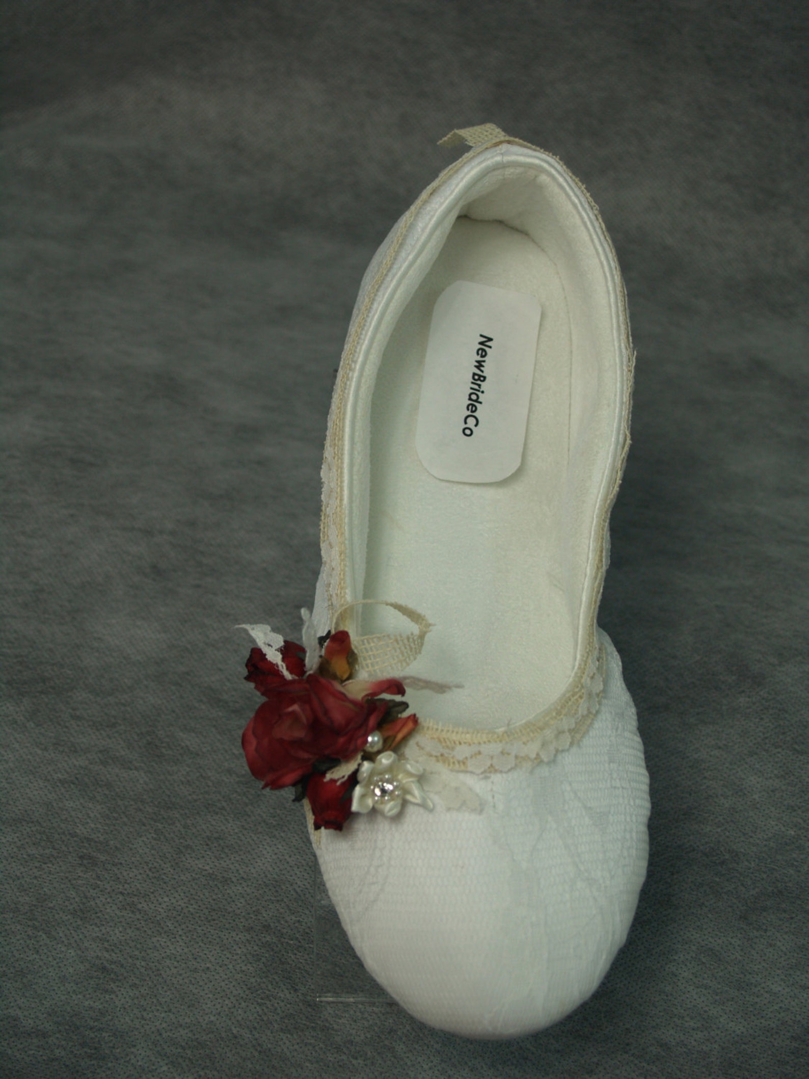 brides wedding flats, red rustic wedding burlap trimmed ballet style slippers,cushioned & comfortable, outdoor country wedding, brides wedding flats, red rustic wedding burlap trimmed ballet style slippers,cushioned & comfortable, outdoor country wedding,