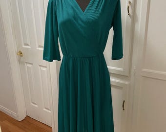 Vintage Teal Dress: Pleated Bodice, Circular Skirt (Size M/L)