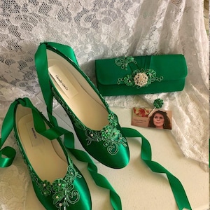 Emerald Green Ballerina shoes Wedding ballerina Slipper style Shoes Green lace w Crystals, Irish Wedding satin slipper lace with up ribbon
