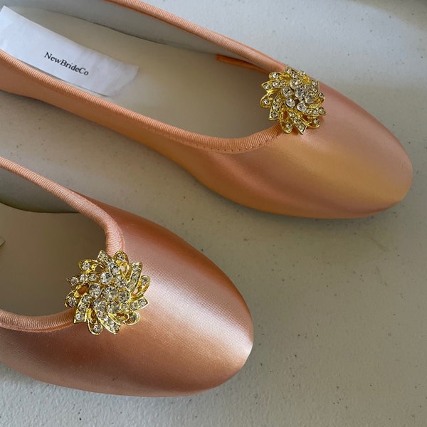 Flat Shoes Peach FLOWERS Vegan Flats, Minimalist Shoes style lace Vegan flowers, Vegan Country Chic bridal slippers