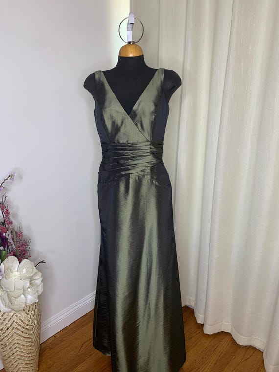 Vintage Olive Green Taffeta Dress: Fitted Mermaid Style, Pleated Waist, Size 6 - Etsy New Zealand Vintage Olive Green Taffeta Dress: Fitted Mermaid Style, Pleated Waist, Size 6 - Etsy New Zealand