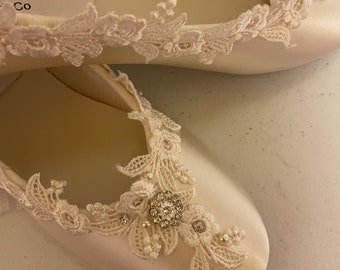 Ivory Victorian Flat Shoes with lace,Victorian Wedding Shoes US Lace pearls crystals embellished, purple ballet style slipper, bridal flats