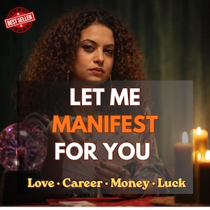 Op de afbeelding: Een vrouw met krullend haar houdt kaarten vast, met de tekst "LET ME MANIFEST FOR YOU" in het oranje. Daaronder staan de woorden "Love, Career, Money, Luck". Een "Best Seller"-badge staat linksboven.