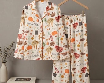 Satijnen pyjamaset, loungewear met herfstpompoenprint, nachtkleding met lange mouwen