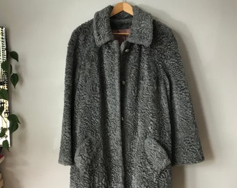 Vintage Textured Gray Coat with Mauve Lining