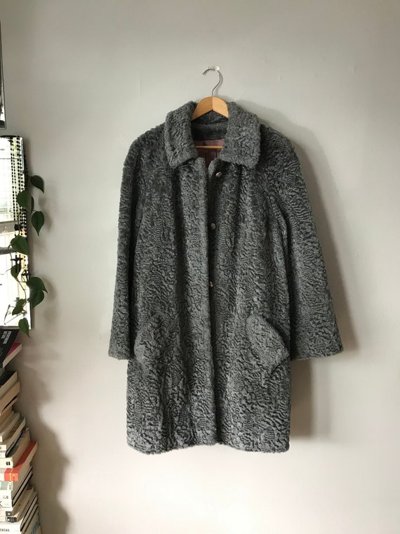 Vintage Textured Gray Coat with Mauve Lining