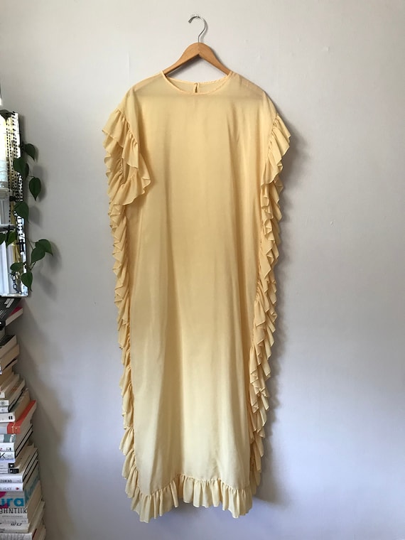 Vintage Pale Yellow Ruffled Kaftan - image 1