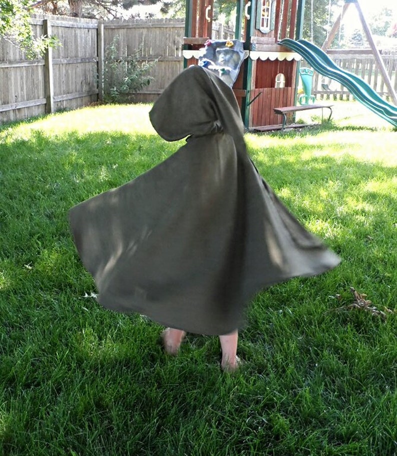 Prince Frozen Elf witch Wizard 27 Children/'s Traveler Fancy microsuede Cape Cloak Custom