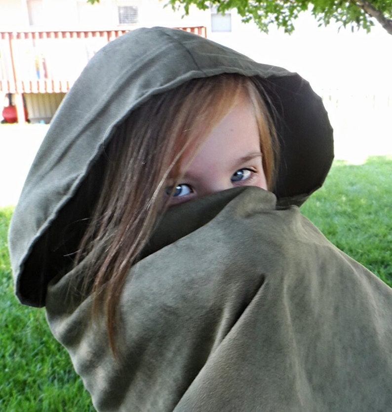 Prince Frozen Elf witch Wizard 27 Children/'s Traveler Fancy microsuede Cape Cloak Custom