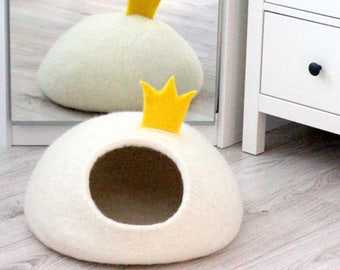 White cat bed with princess crown wool cat cave cat house handmade cat bed original gift for pets small dog bed stylish home decor modern