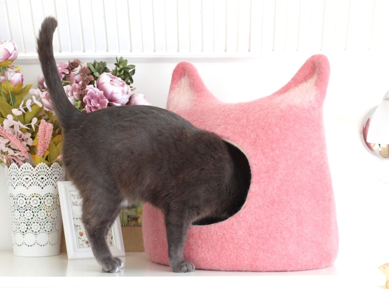 Comfy Cat Bed. Pale Pink Cat Cave. Wool Cat House. Gift for Etsy