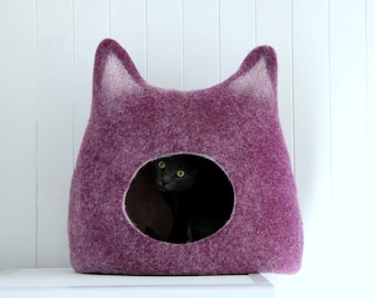 Cat lovers gift. Wool cat bed. Felt cat cave. Cat house.