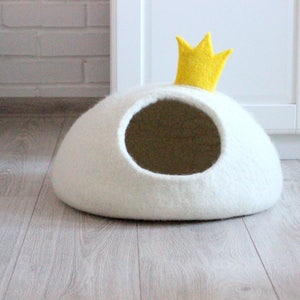 White cat bed with princess crown wool cat cave cat house handmade cat bed original gift for pets small dog bed stylish home decor modern image 5