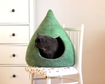 Pet bed from wool. Felt cat cave. Gift for pets.